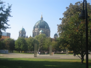 Park with monuments and Berlin Dome in background