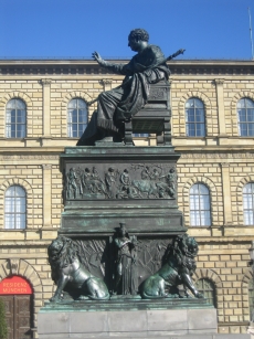 The statue in front of the Residenz